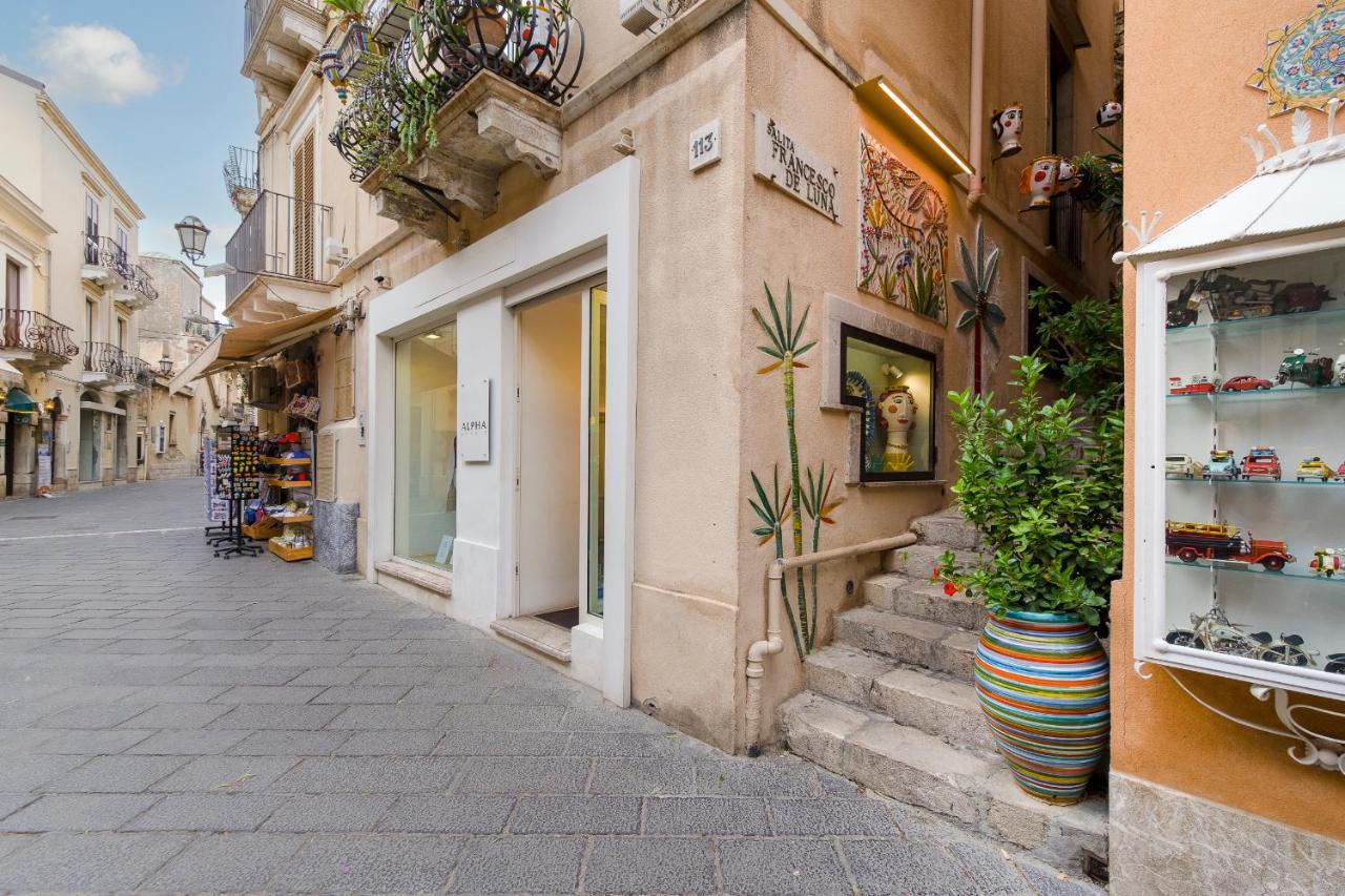Elegant Apartment In Taormina Exterior photo